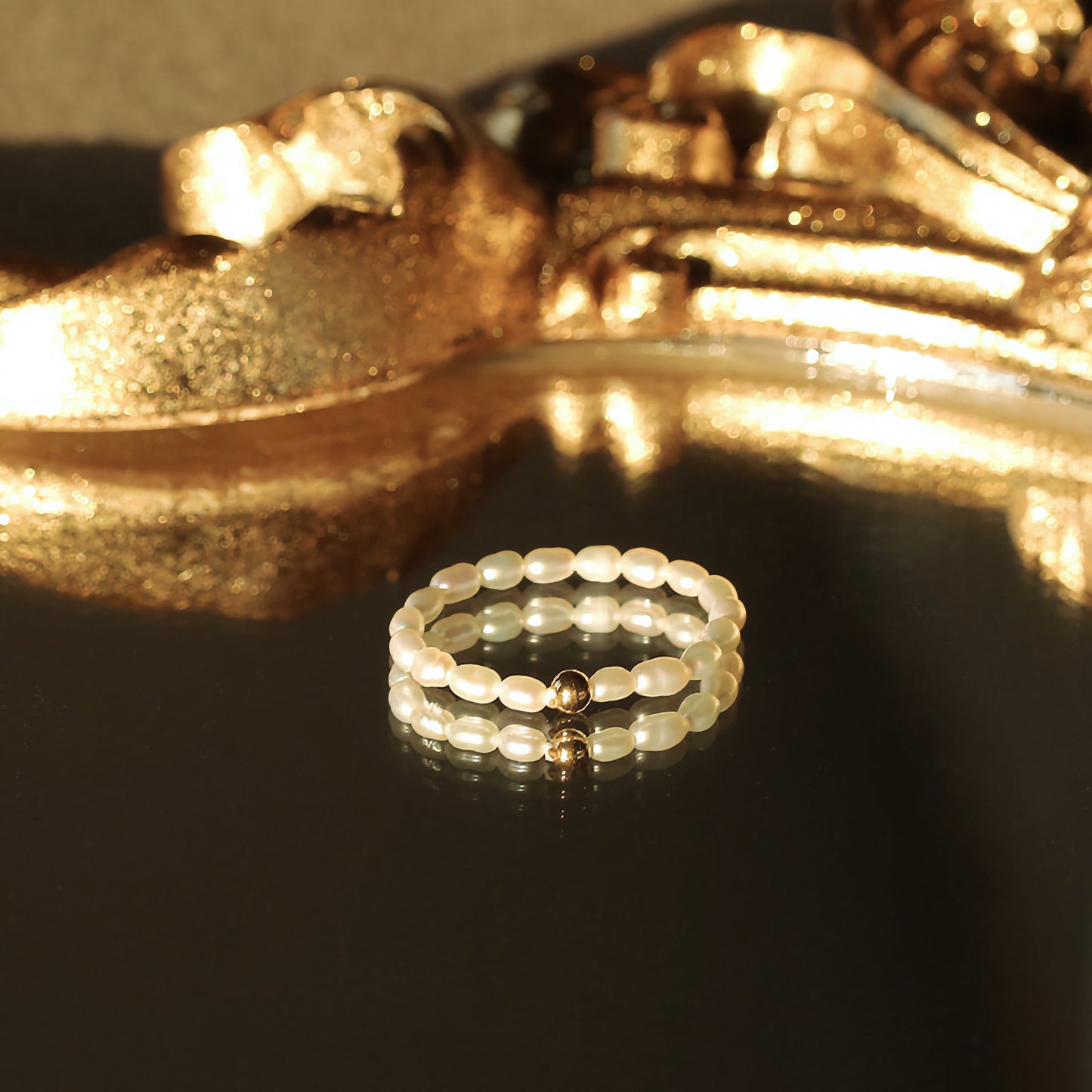 Aurora Pearl Band Ring with Ethically Sourced Freshwater Pearls – Stainless Steel-Plated 18k Gold, Hypoallergenic and Water Resistant 4