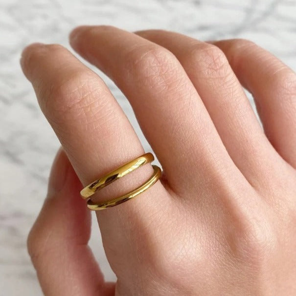 Elegant Layered Gold Ring