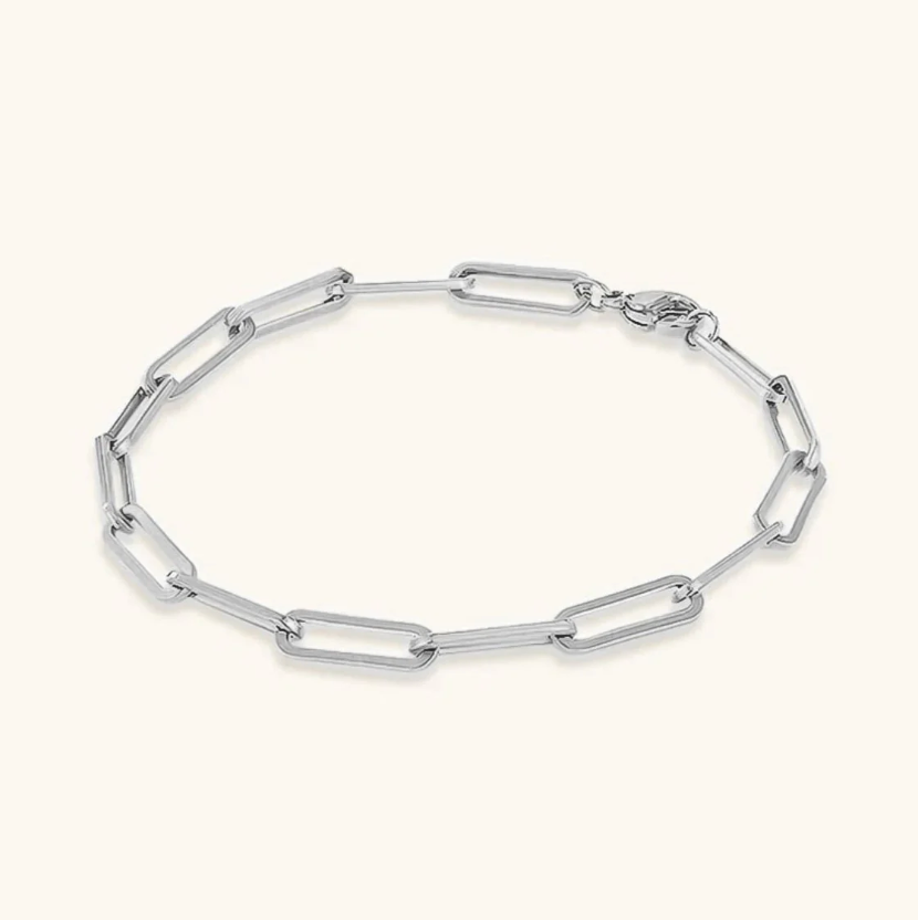 Amelia Gold Paperclip Bracelet