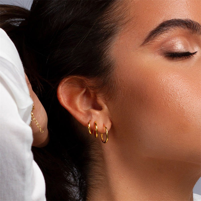 Small Gold Hoop Earrings in Stainless Steel-Plated 14k Gold – Hypoallergenic and Water Resistant