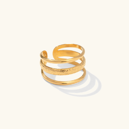 Amelia Three Band Ring