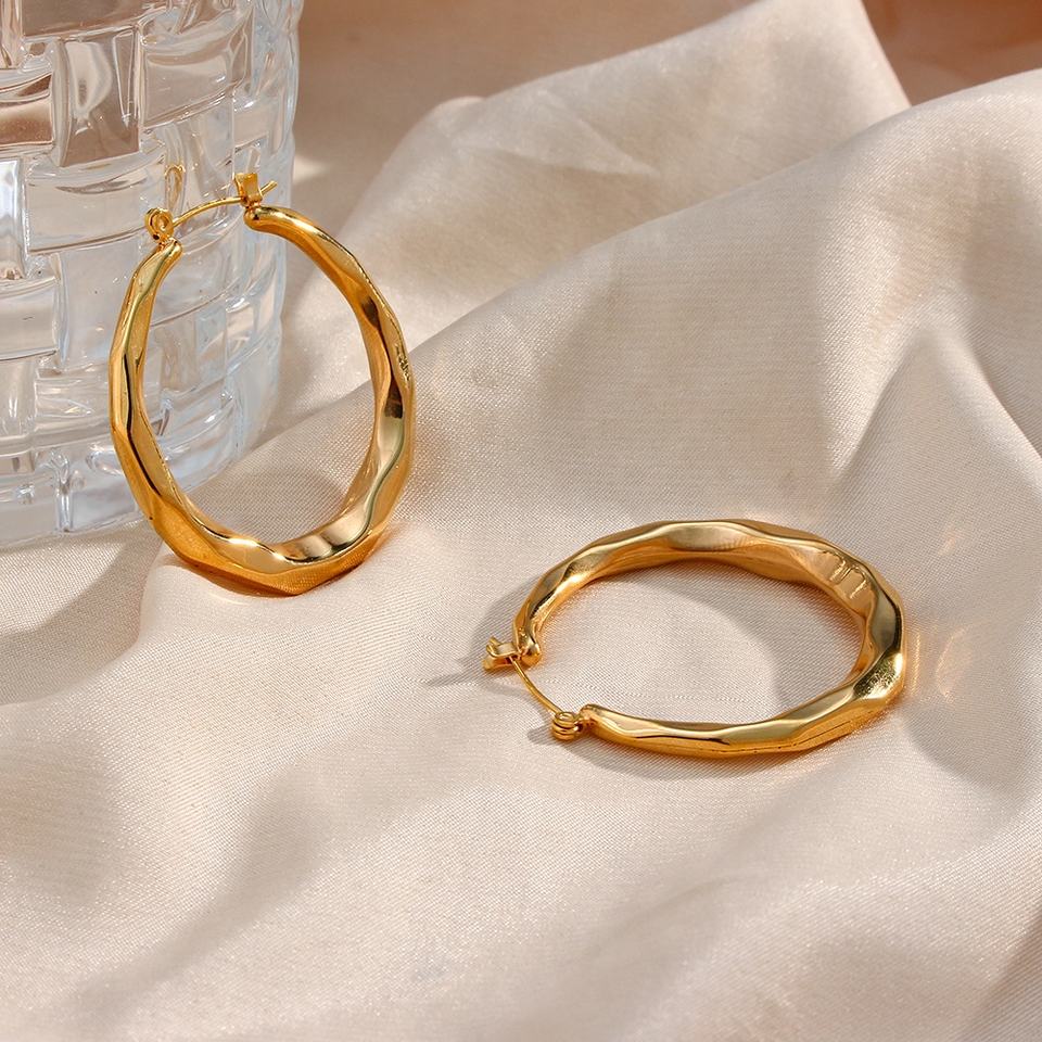 Eden Hoop Earrings