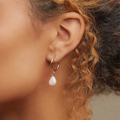 Lilly Freshwater Pearl Earrings
