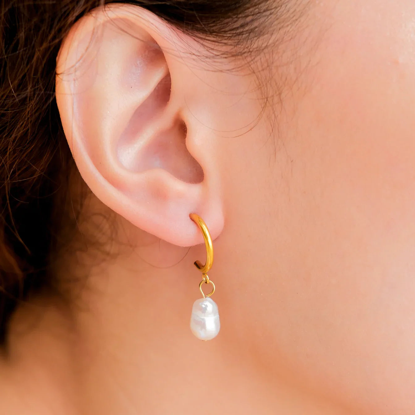 Lilly Freshwater Pearl Earrings