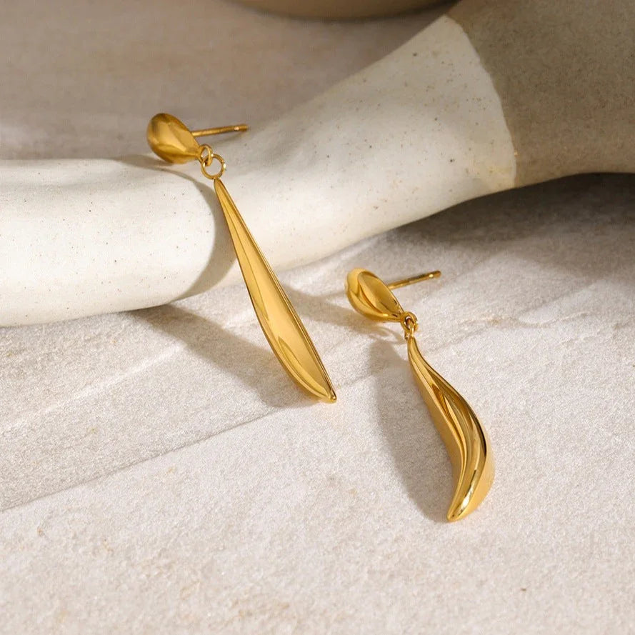 Megan Gold Earrings