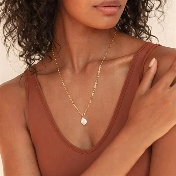 Ada Pearl Necklace