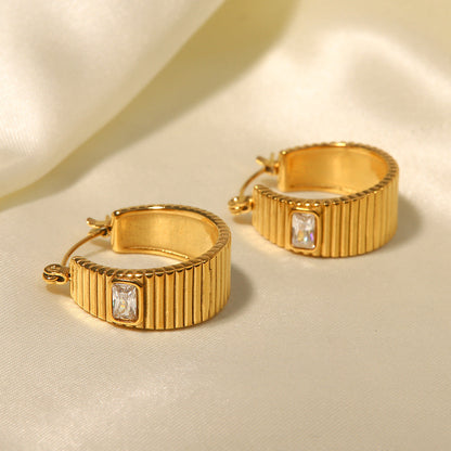 Hayley Gold Hoop Earrings
