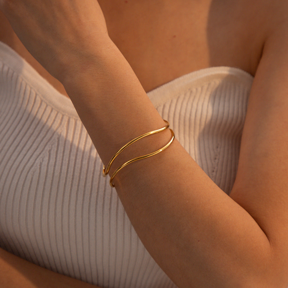 Elodie Gold Bangle