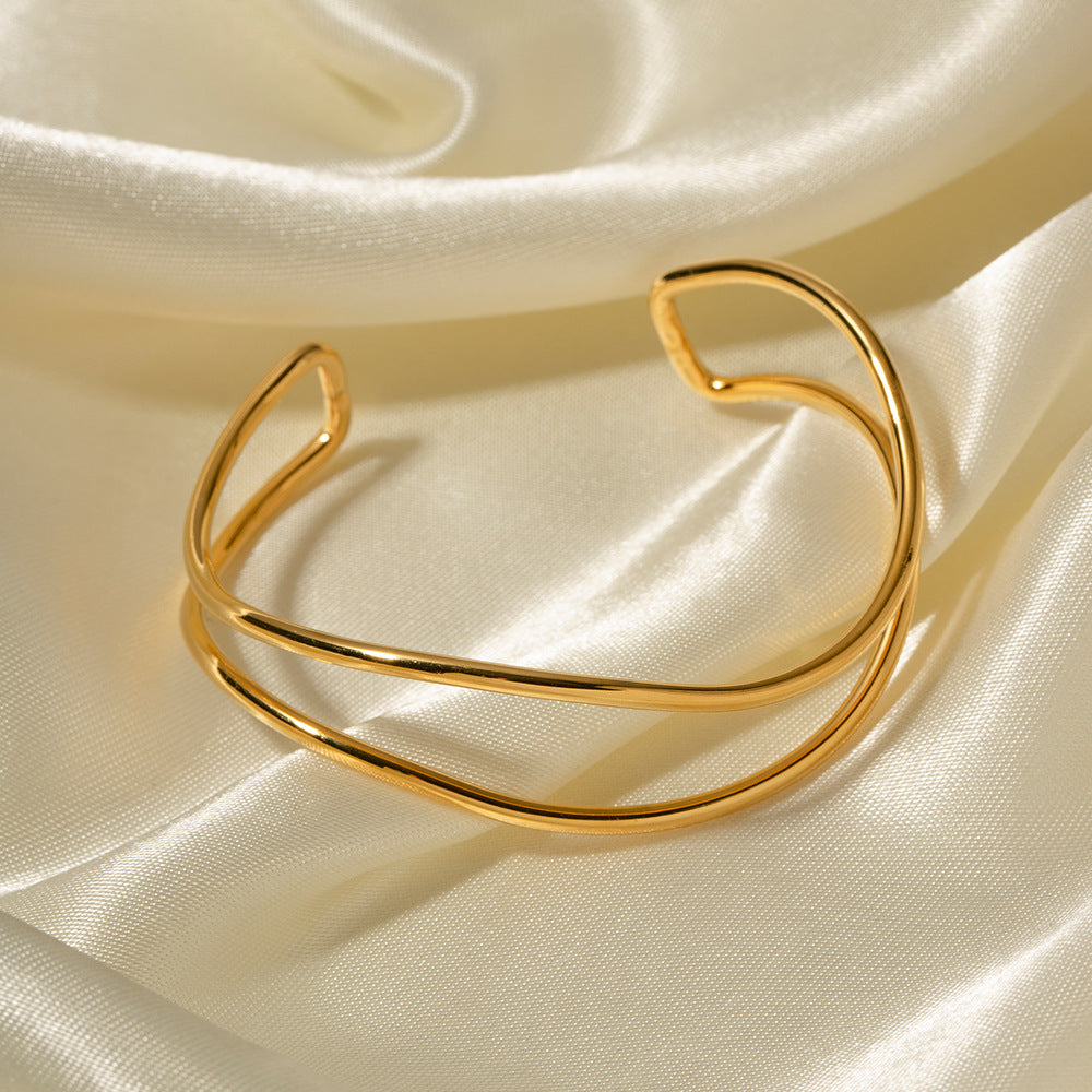 Elodie Gold Bangle