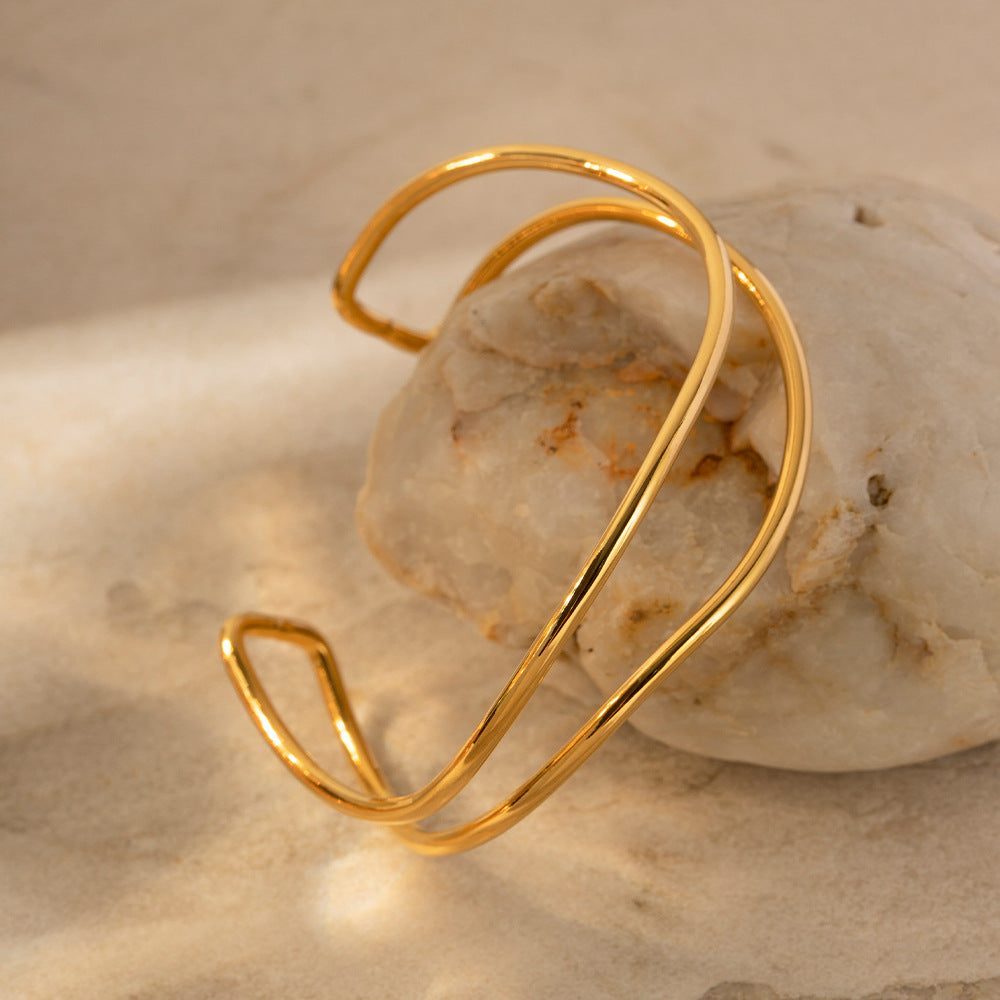 Elodie Gold Bangle