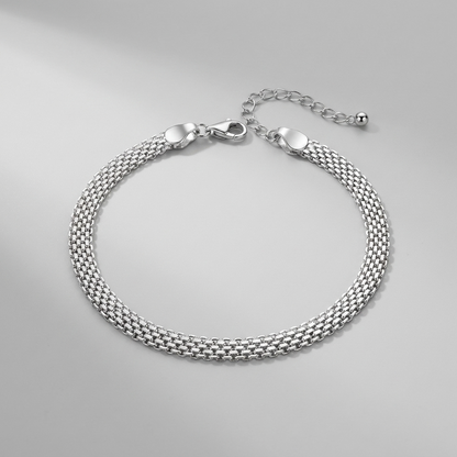 Clara Collection | Minimalist Mesh Bracelet with Adjustable Length | Elegant Accessory for Daily Wear 6