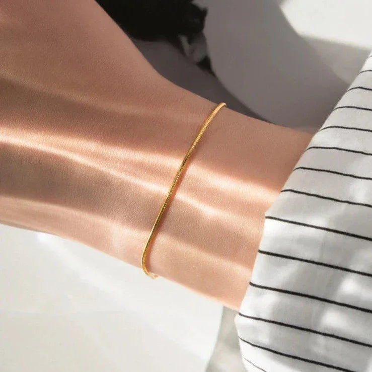 Violeta Gold Bracelet