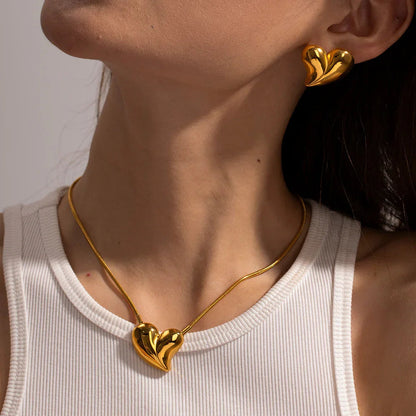 Elina Heart Necklace