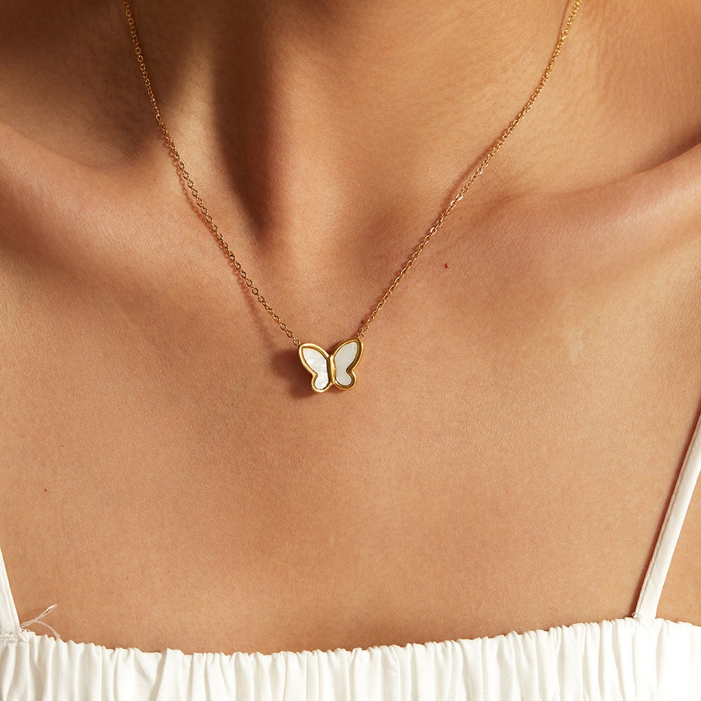 Elegant Butterfly Pendant Necklace with Mother of Pearl and Freshwater Pearls – Adjustable 18k Gold Plated Jewelry 1