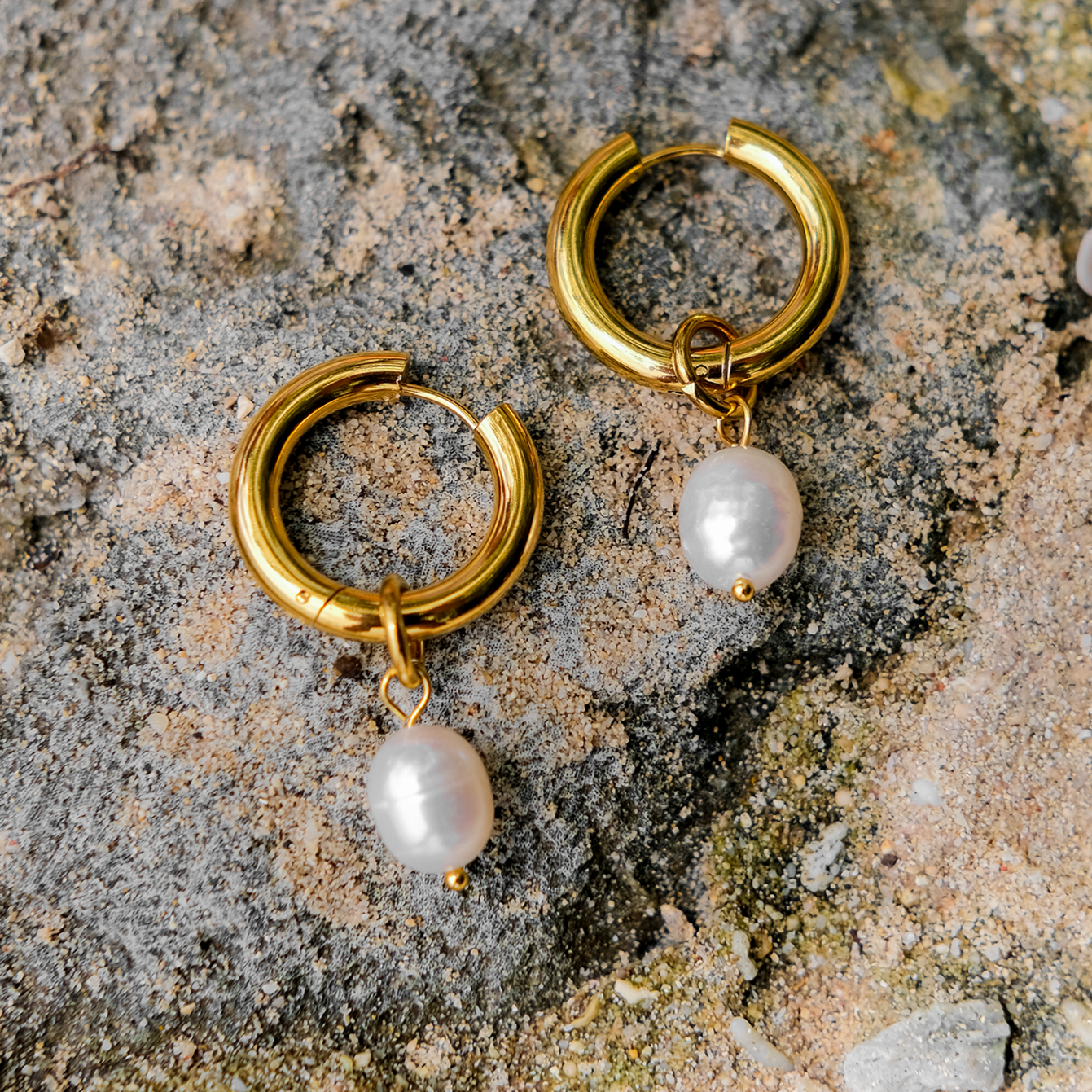 Nerina Freshwater Pearl Earrings