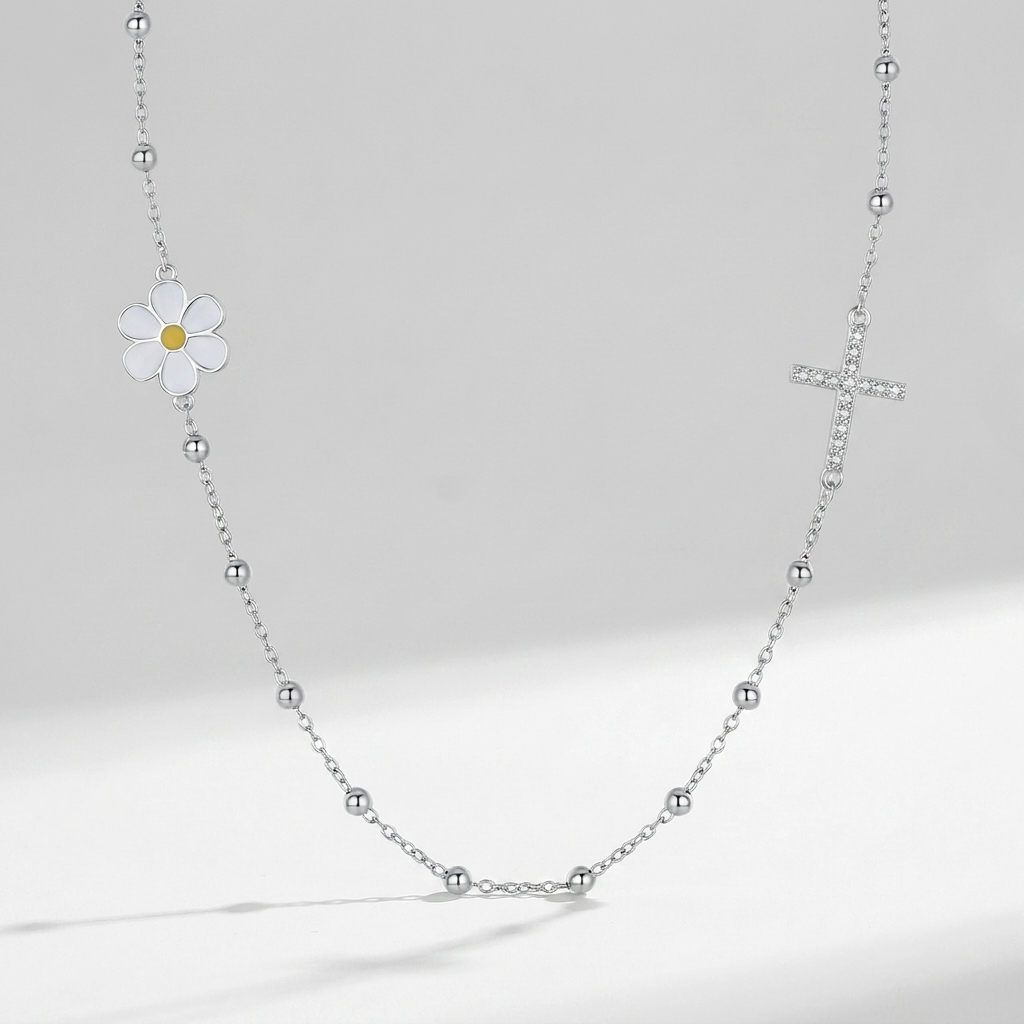 Elegant Silver Necklace with Sparkling Crystals for Timeless Style 2