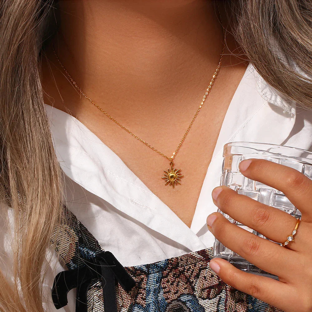 Jolie Sun Necklace