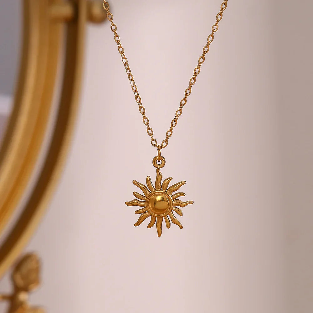 Jolie Sun Necklace