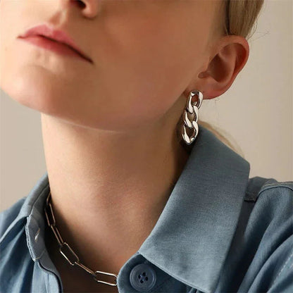 Gracie Gold Chain Earring
