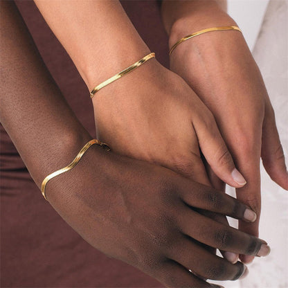 Evelina Herringbone Bracelet