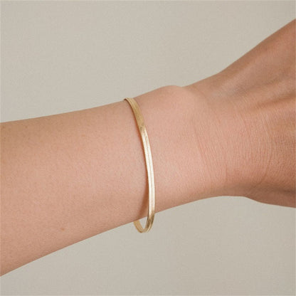 Evelina Herringbone Bracelet