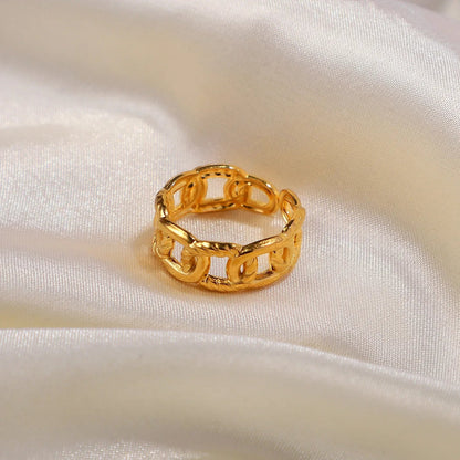 Belle Gold Ring