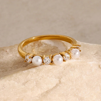 Eloise Diamond Pearl Ring