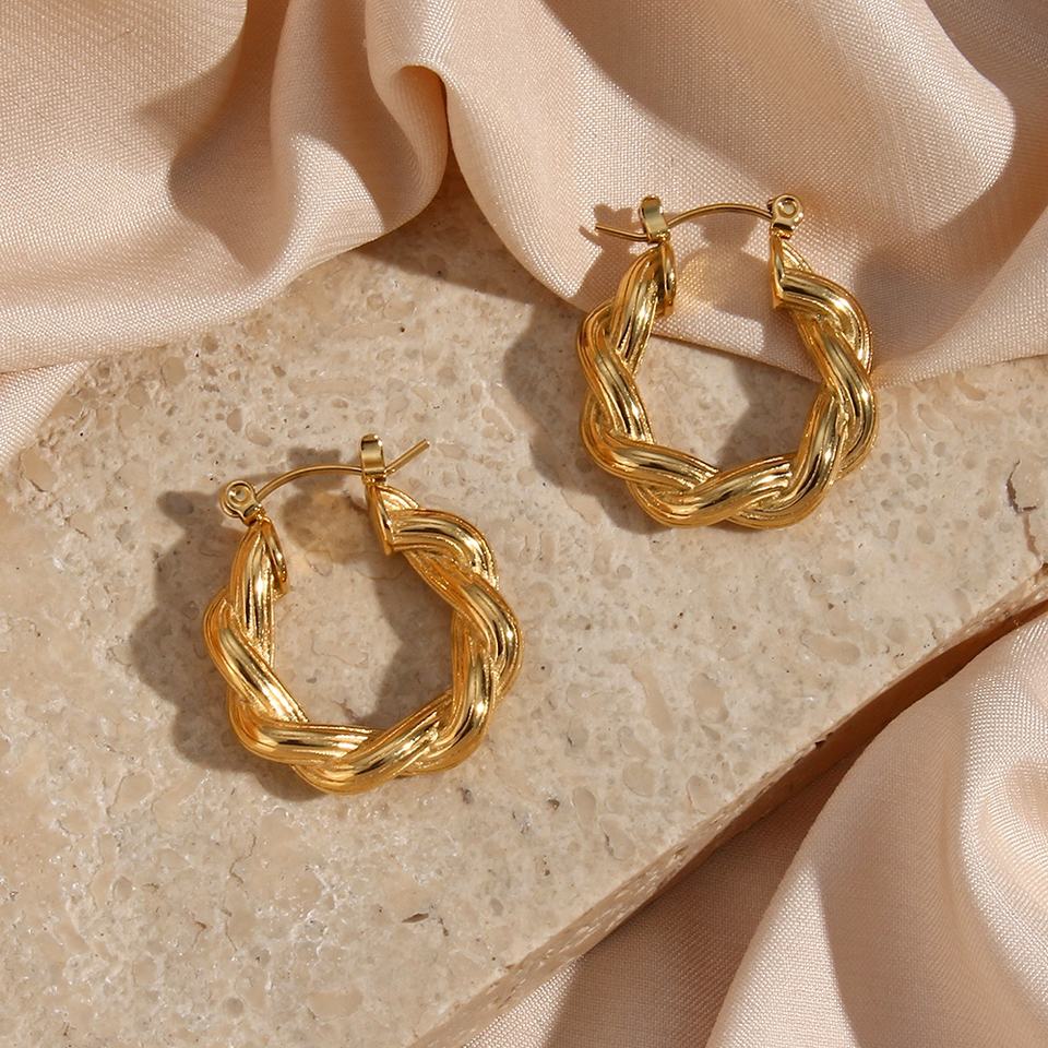 Lynn Hoop Earrings