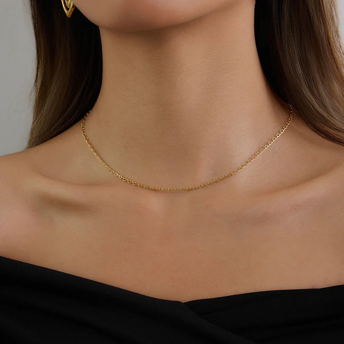 Elizabeth Gold Chain Necklace