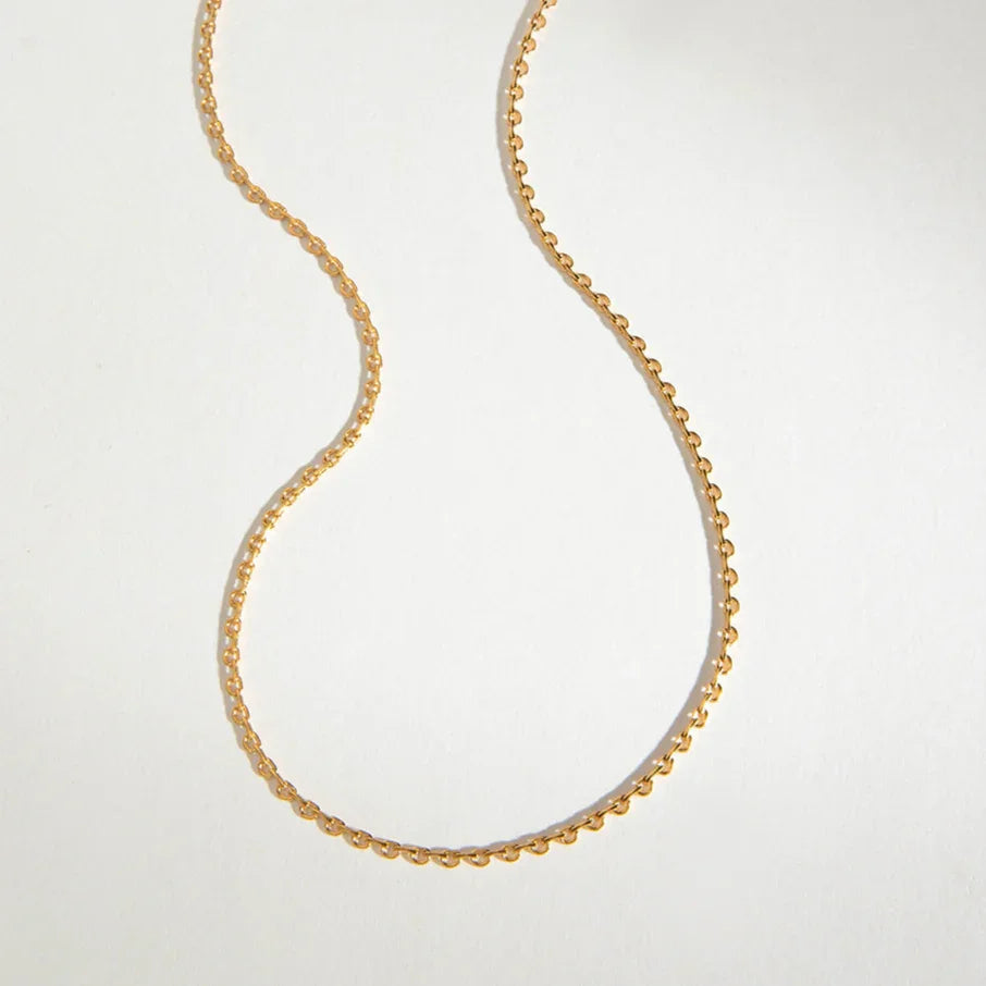 Elizabeth Gold Chain Necklace