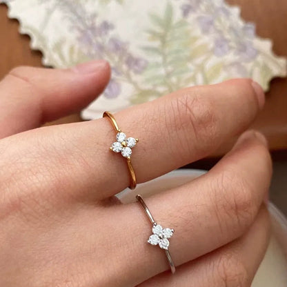 Aileen Clover Ring