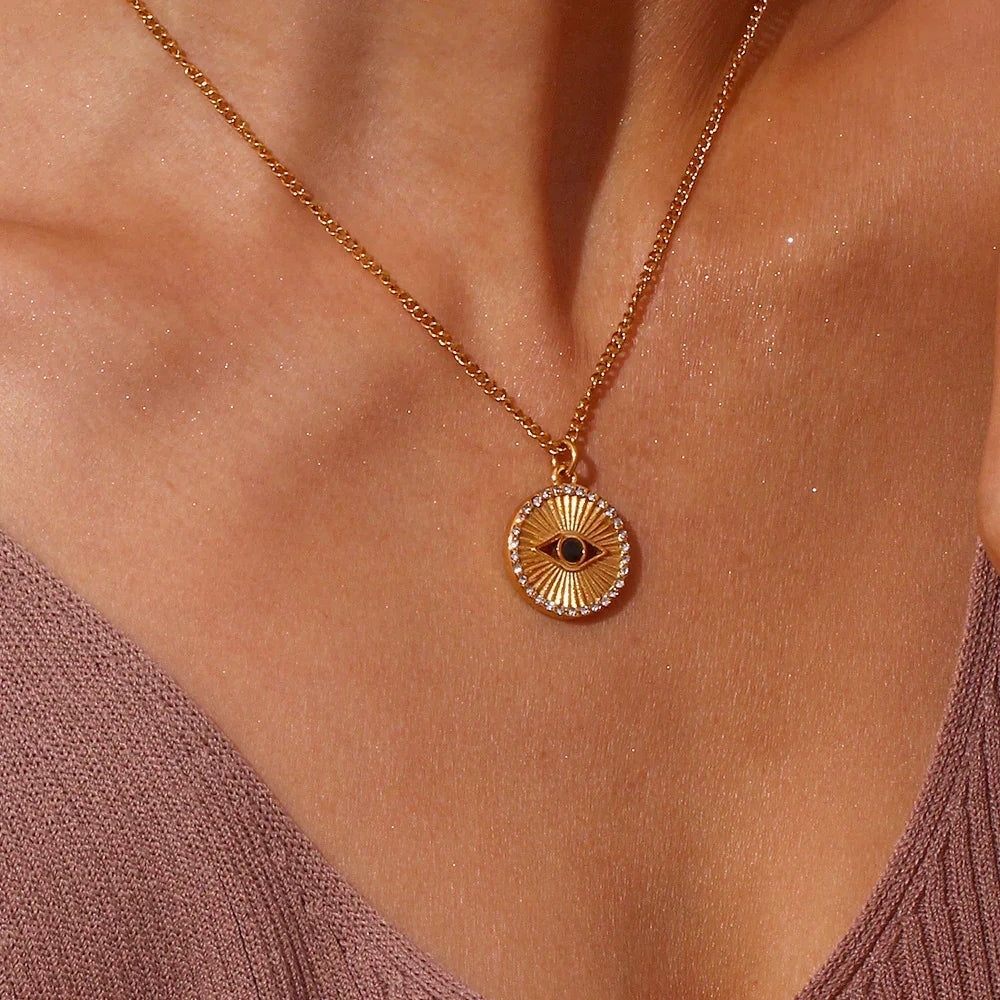 Anika Gold Necklace