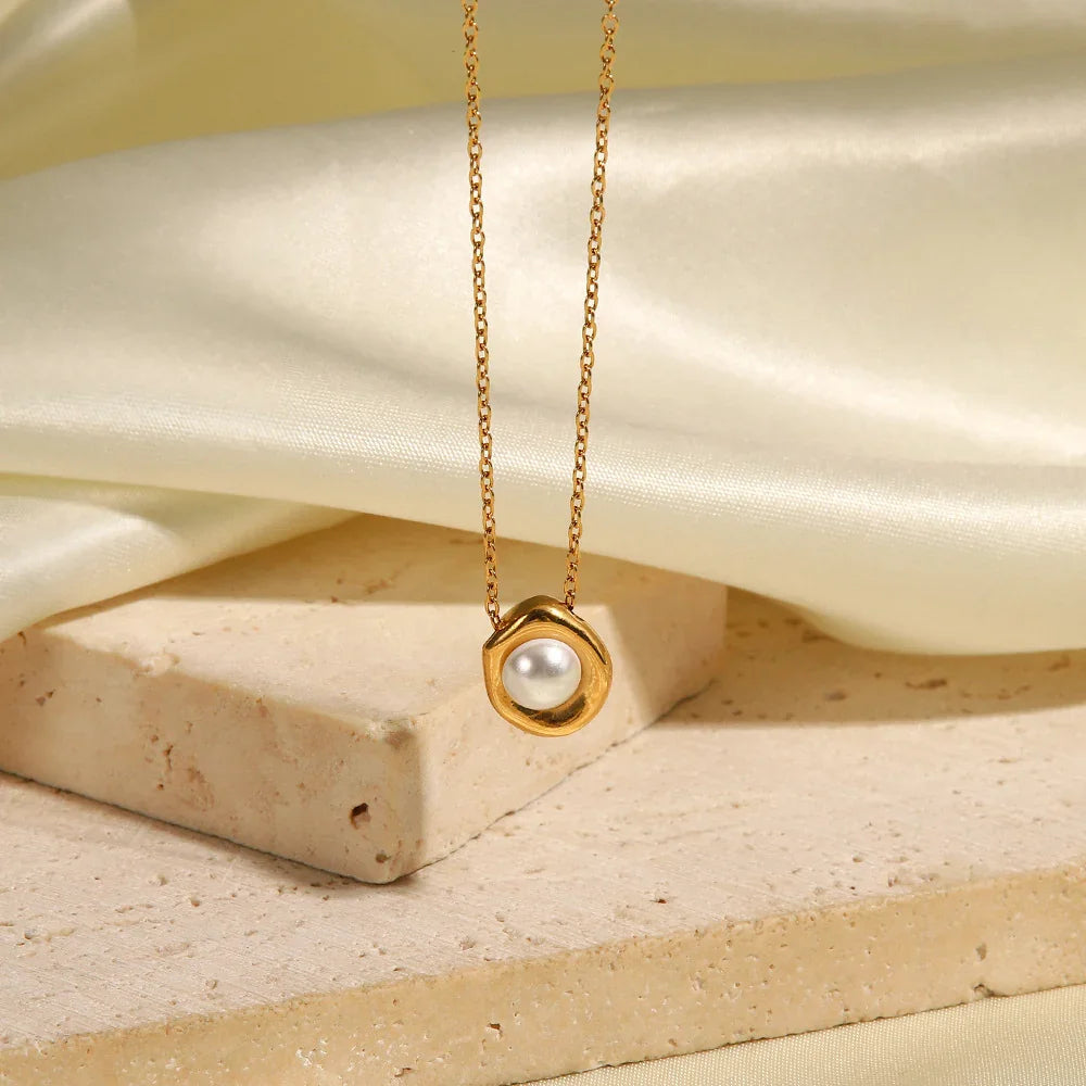 Barbara Pearl Necklace
