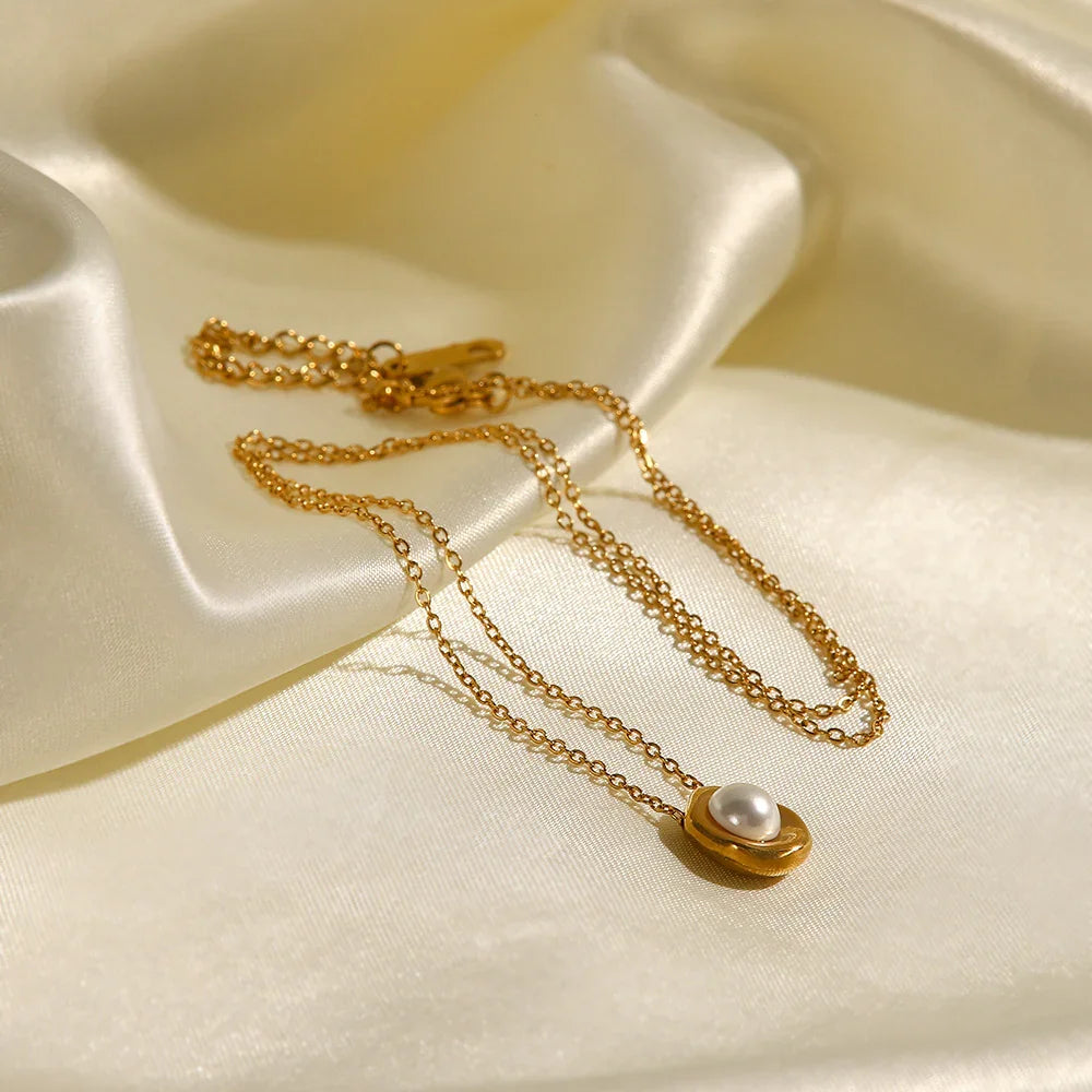 Barbara Pearl Necklace