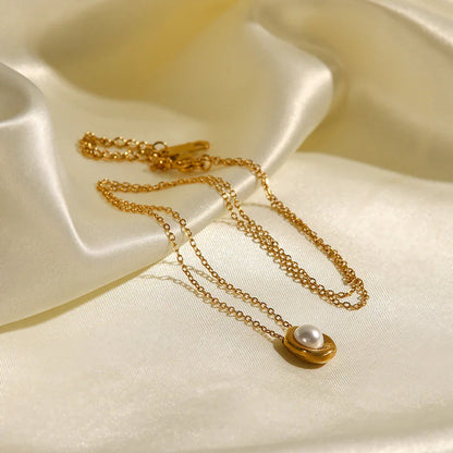 Barbara Pearl Necklace