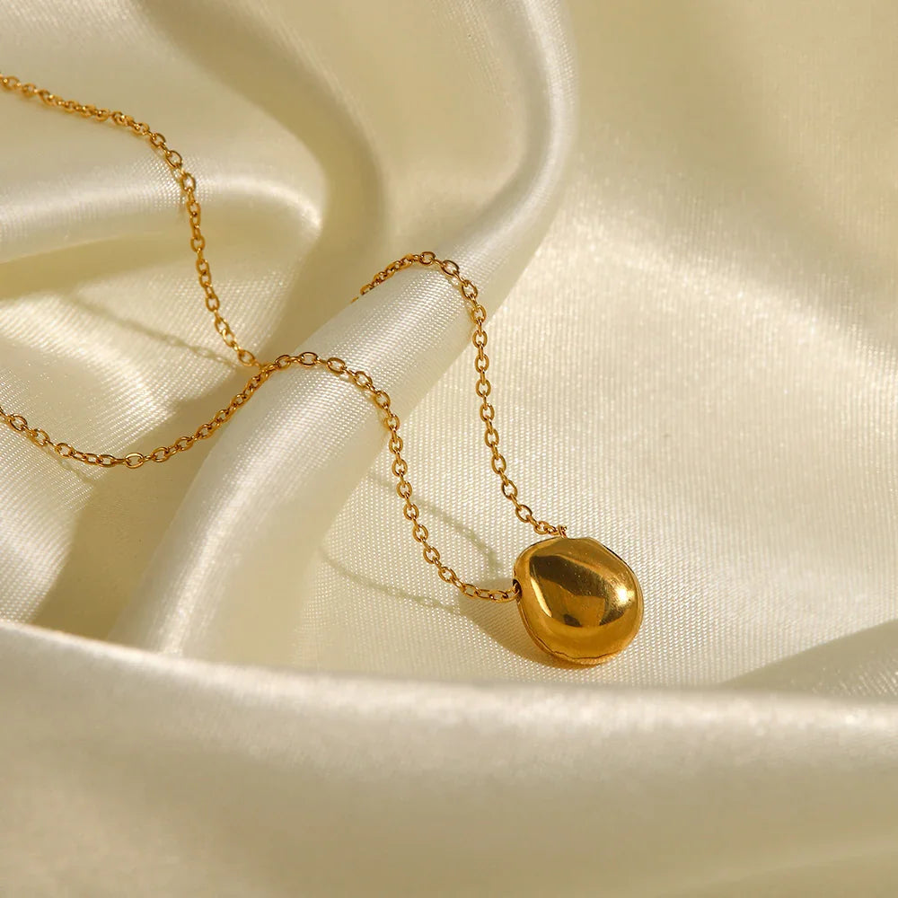 Barbara Pearl Necklace