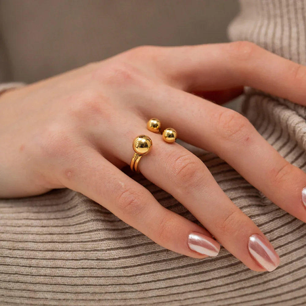 Lia Gold Ring