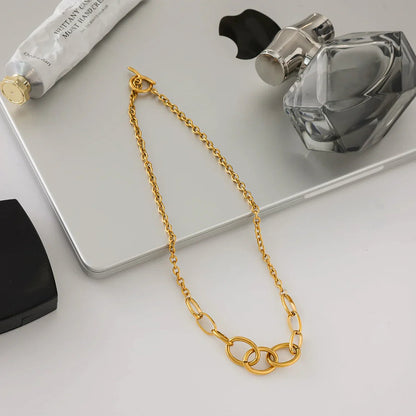Coraline Gold Necklace