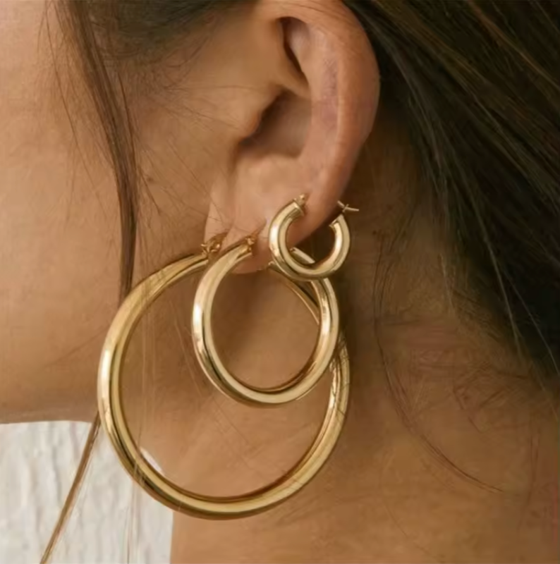 Layla Broad Round Hoops