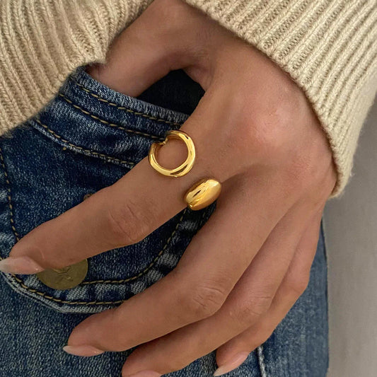 Clare Gold Ring