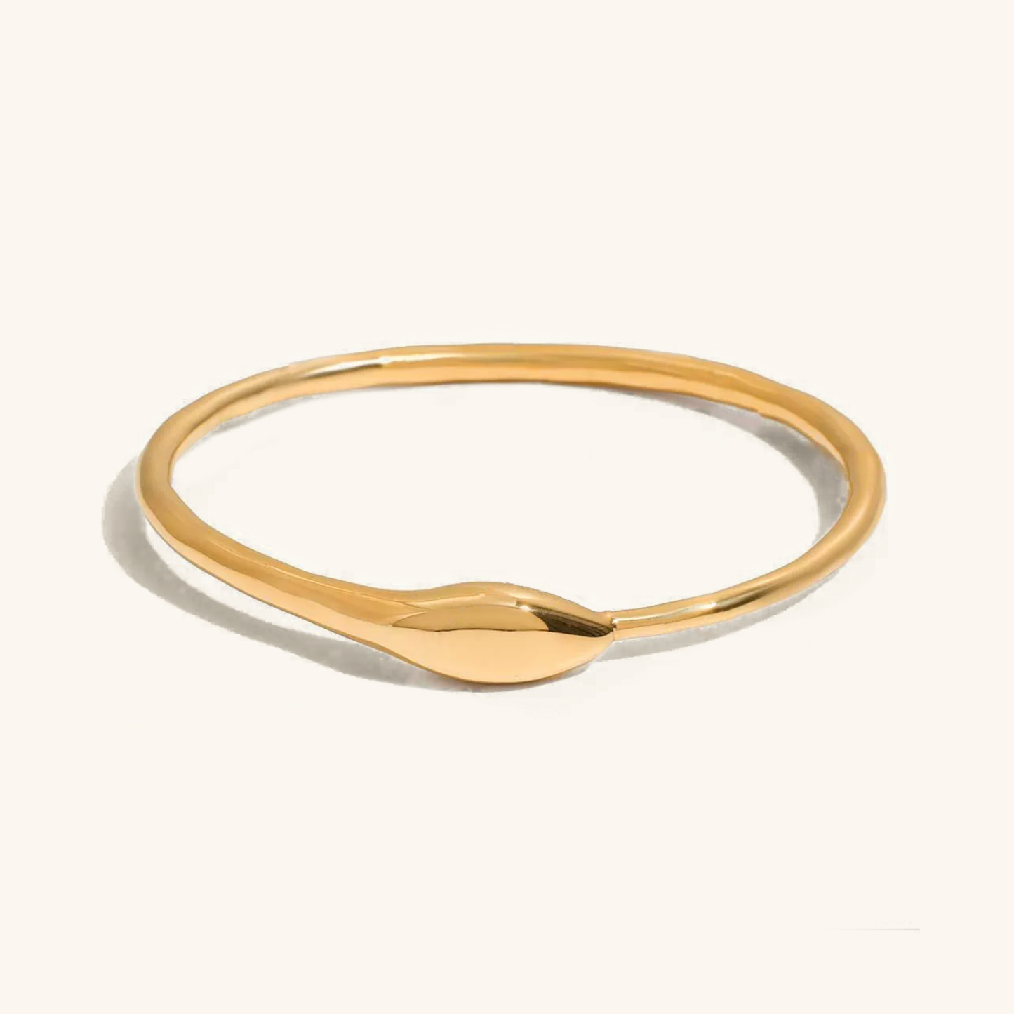 Daisy Gold Bangle