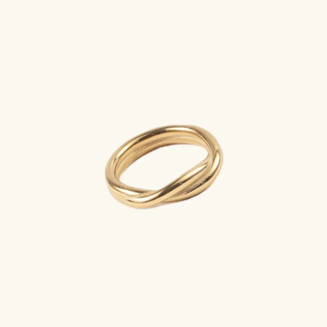 Astrid Gold Ring