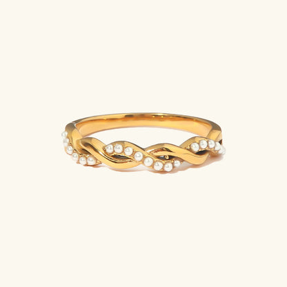 Camilla Pearl Ring