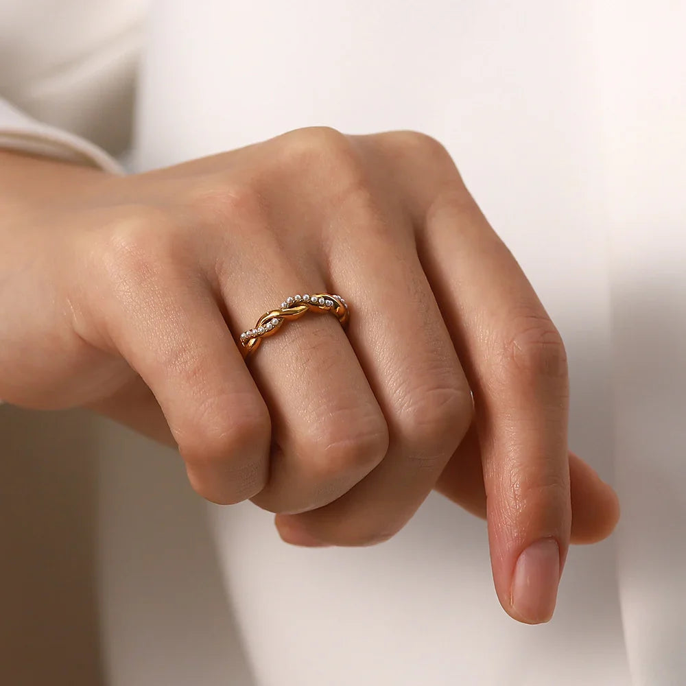 Camilla Pearl Ring