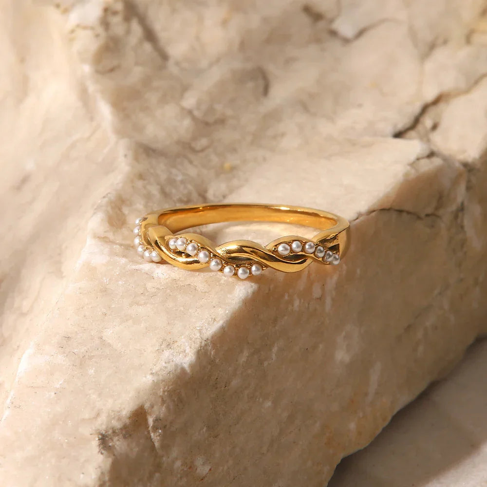 Camilla Pearl Ring