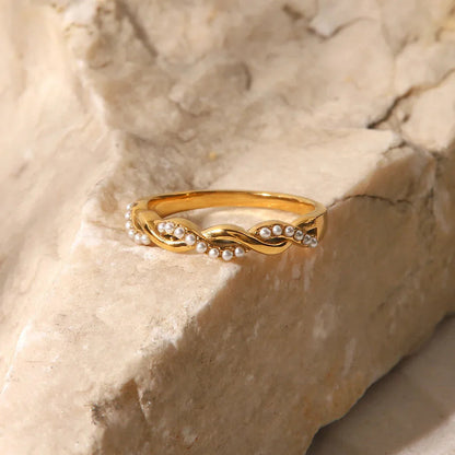 Camilla Pearl Ring