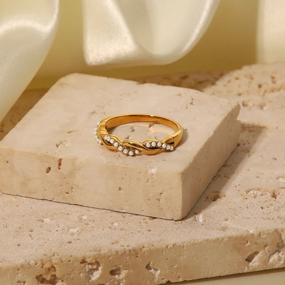 Camilla Pearl Ring