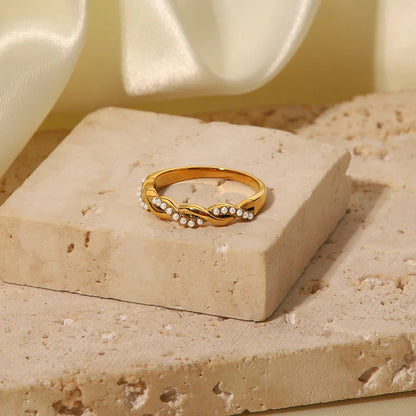 Camilla Pearl Ring