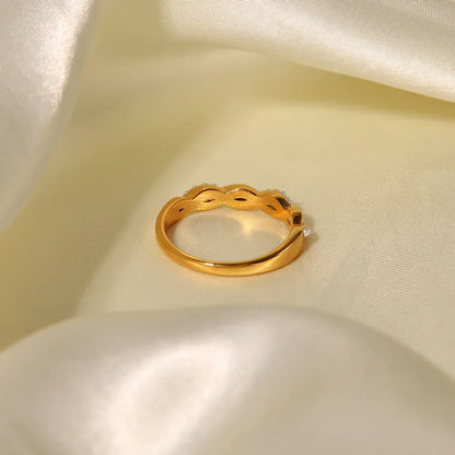 Camilla Pearl Ring