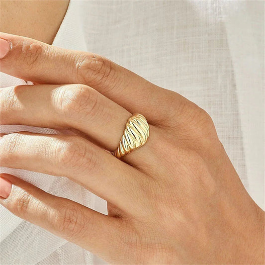Annabel Gold Croissant Ring